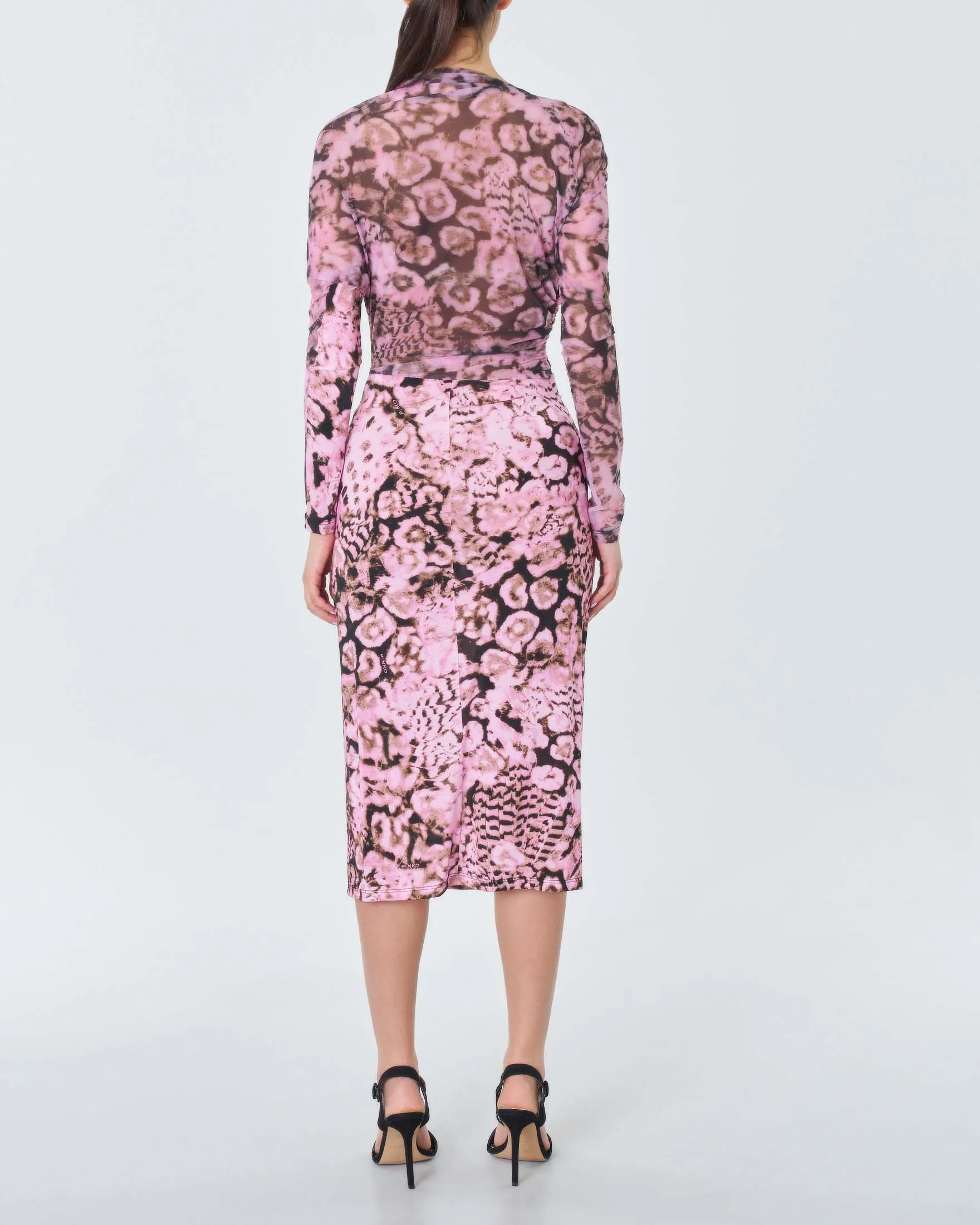 Abito midi aderente nero e rosa in jersey di viscosa e tulle a fantasia animalier con scollo asimmetrico