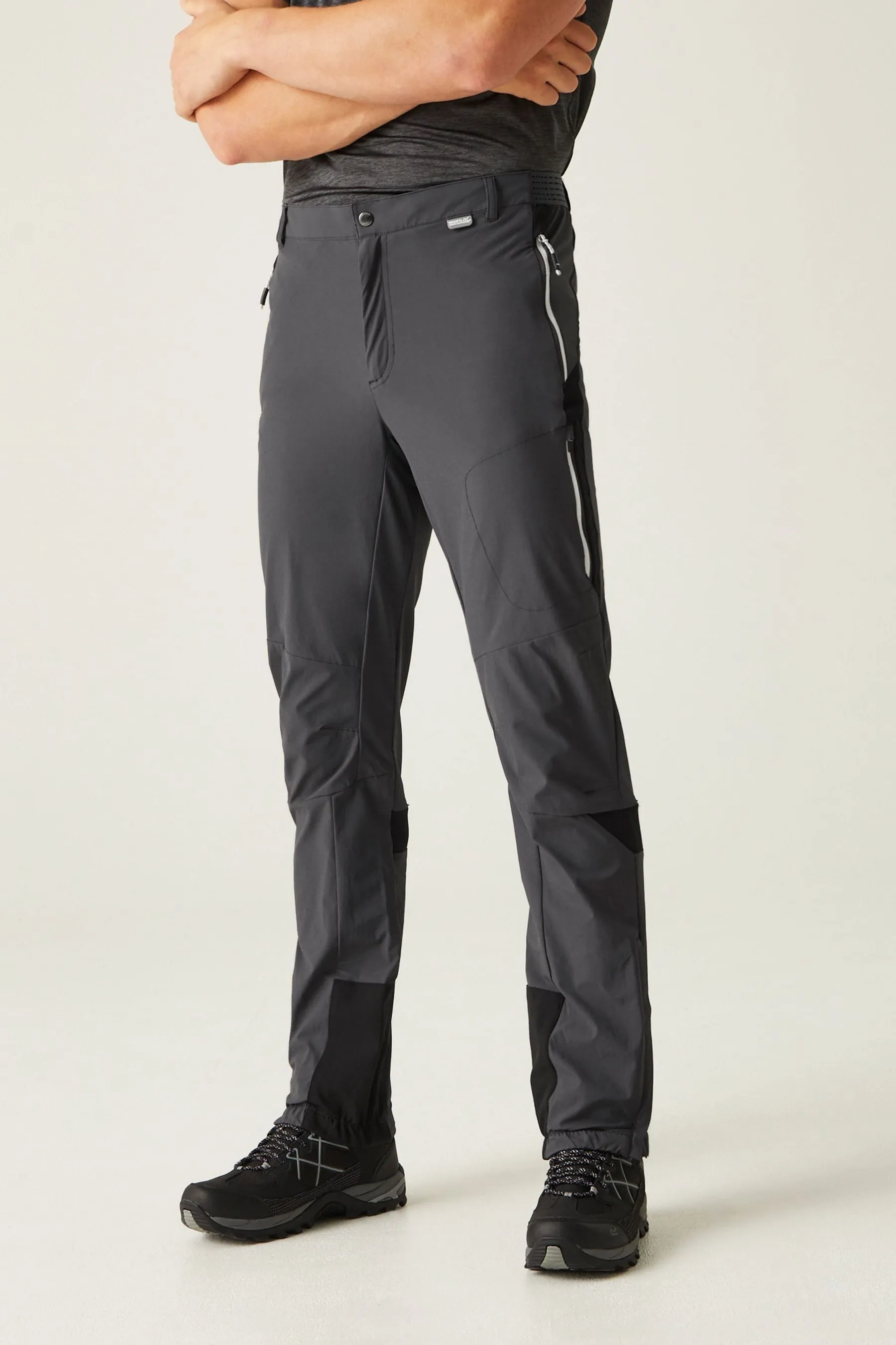 Regatta - Pantaloni con montagne    